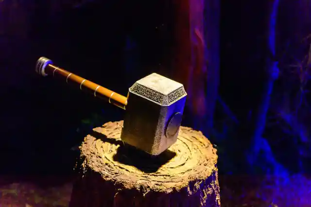 Which character was able to pick up Thor’s hammer in Avengers: Endgame?