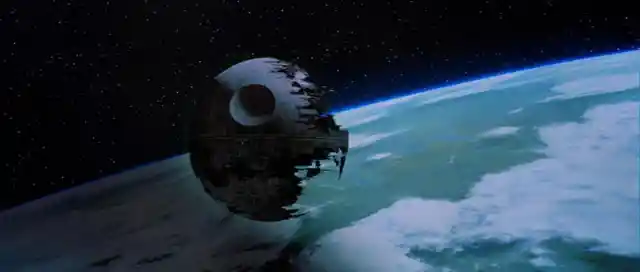 En "El Retorno del Jedi", la segunda Estrella de la Muerte está orbitando en...