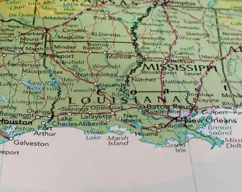 ¿Quién aceptó la Compra de Luisana, que otorgaba a EE.UU. un nuevo territorio en el sur?