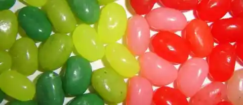 Color check! Where are the green Jelly Beans located?